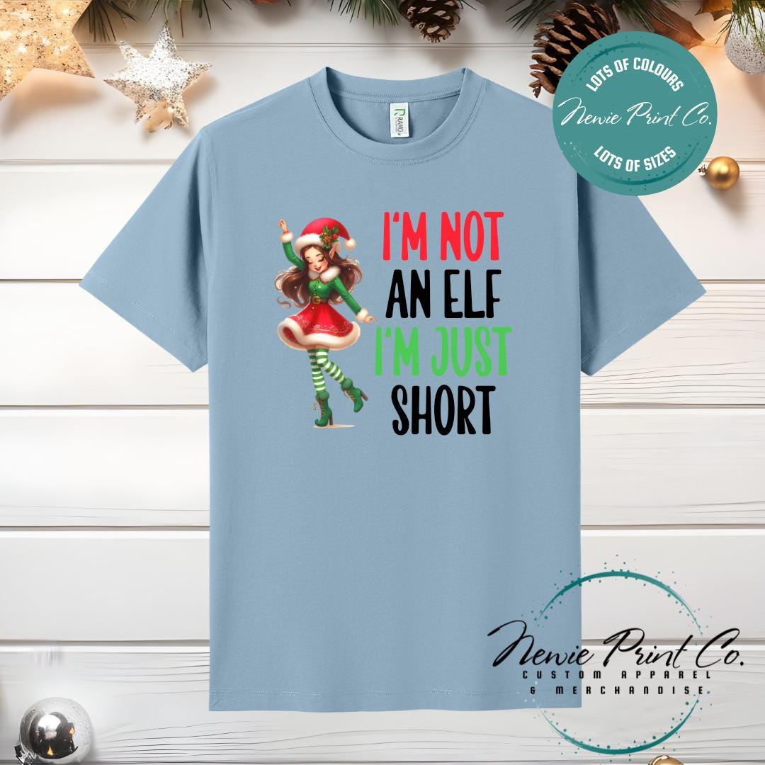 I'm not an Elf Dancing - Christmas T-shirt