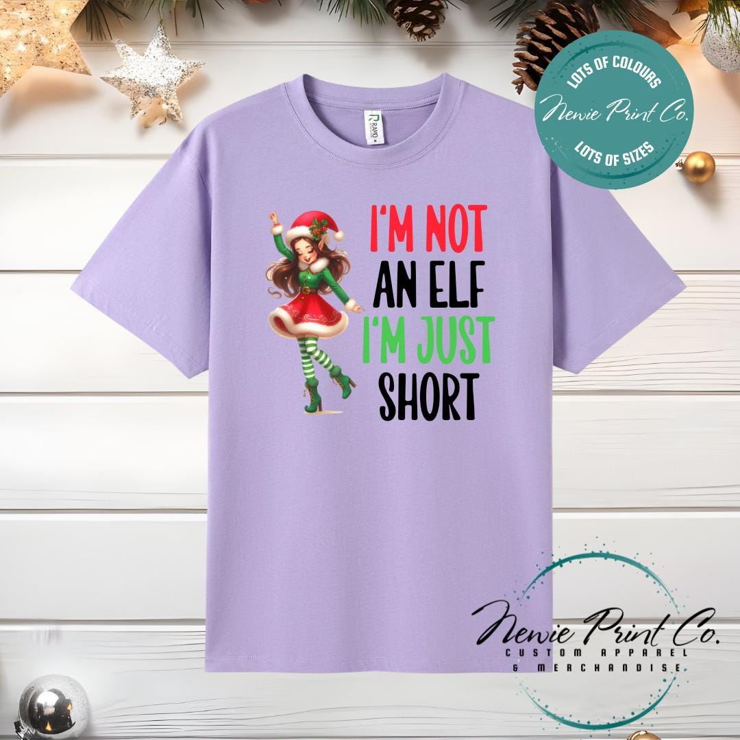I'm not an Elf Dancing - Christmas T-shirt